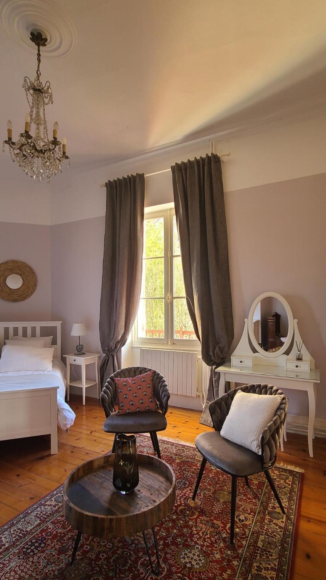 Le Manoir Du Moulin De Madame Bed and Breakfast Villeneuve-sur-Lot Buitenkant foto